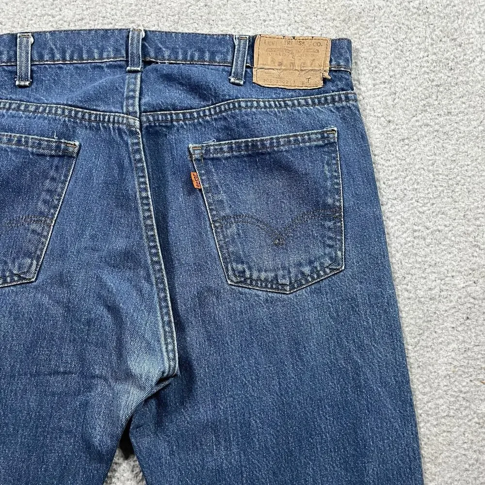 Levis good see